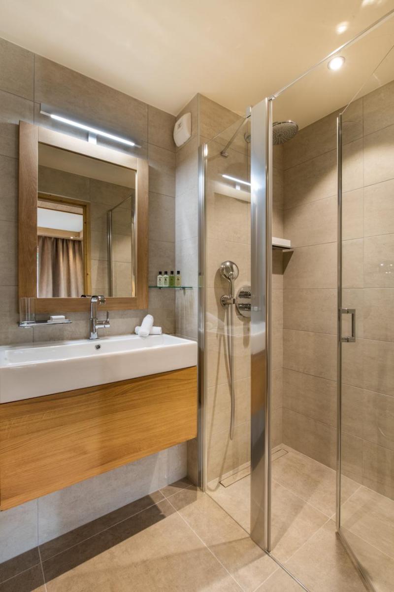 Soggiorno sugli sci Appartamento 3 stanze con cabina per 4-6 persone (D05) - Mammoth Lodge - Courchevel - Bagno con doccia