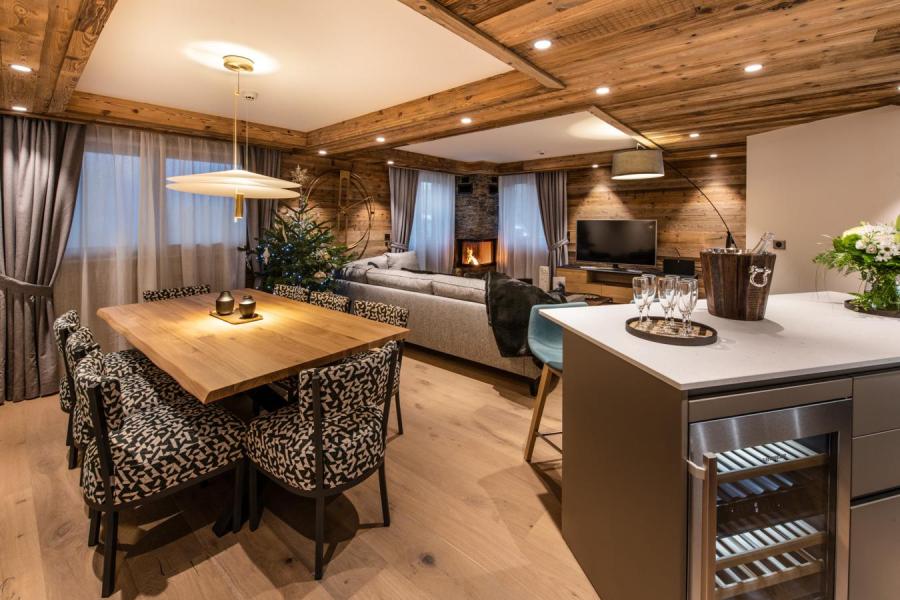 Ski verhuur Appartement 4 kabine kamers 6-8 personen (Nirekha) - Manali Lodge - Courchevel - Woonkamer