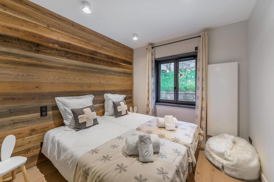 Rent in ski resort 5 room apartment 8 people (M1) - Résidence Alpamayor - Courchevel - Bedroom