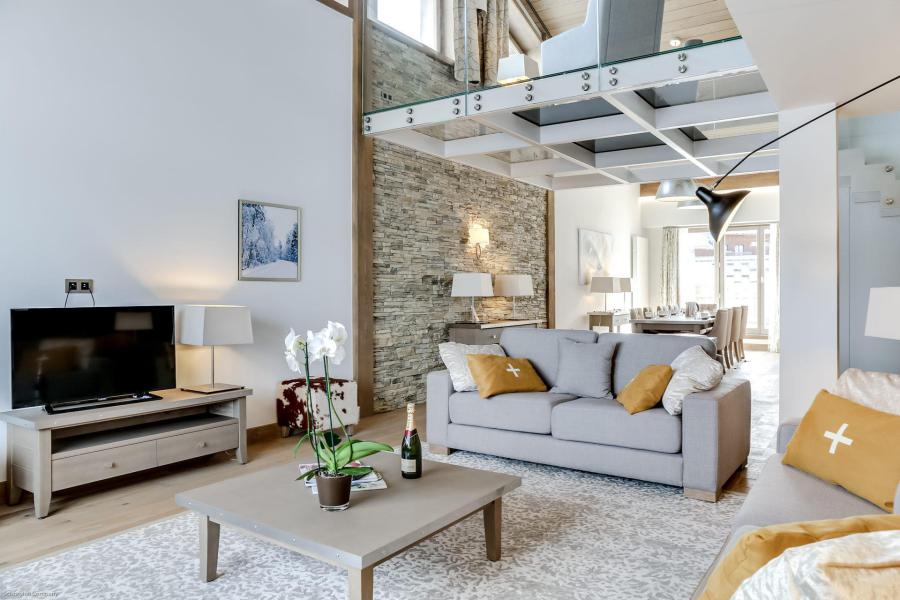 Rent in ski resort 6 room duplex apartment 11 people (250) - Résidence Carré Blanc - Courchevel - Living room