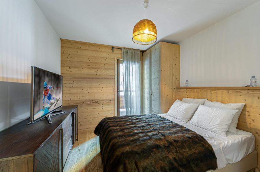 Rent in ski resort 3 room apartment 6 people (RC01) - Résidence Chantemerle - Courchevel - Bedroom