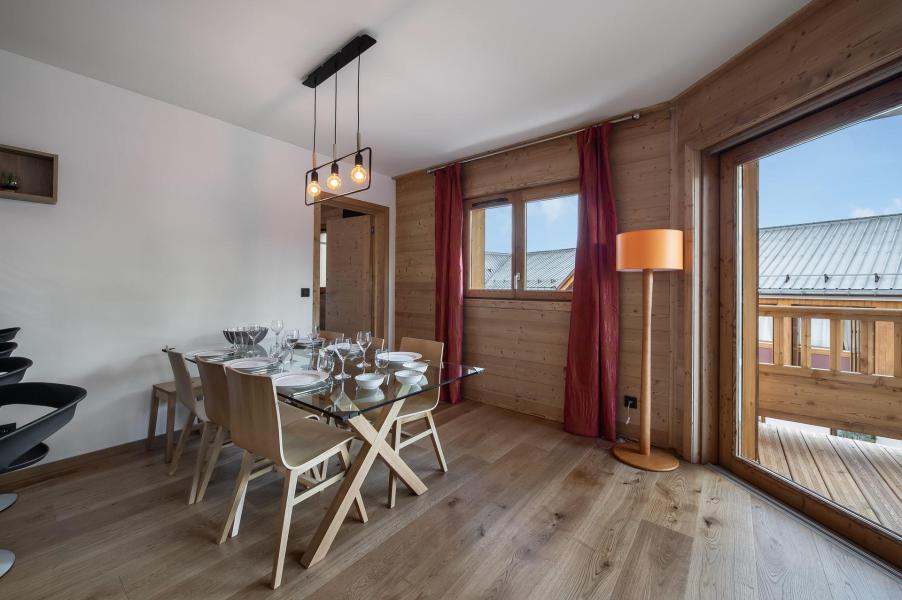Rent in ski resort 4 room apartment 8 people (101) - Résidence Chantemerle - Courchevel - Table