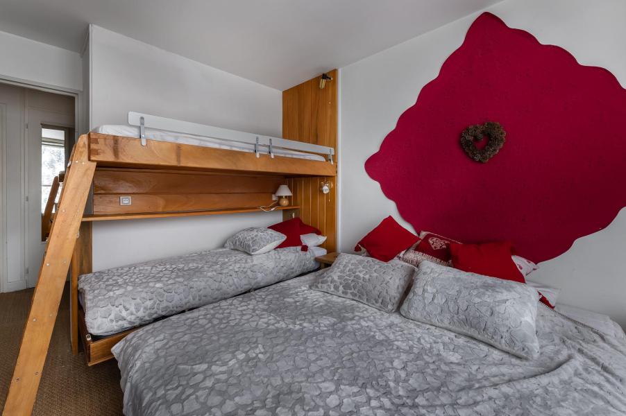 Ski verhuur Appartement 2 kamers 5 personen (B112) - Résidence Domaine de  l'Ariondaz - Courchevel - Kamer