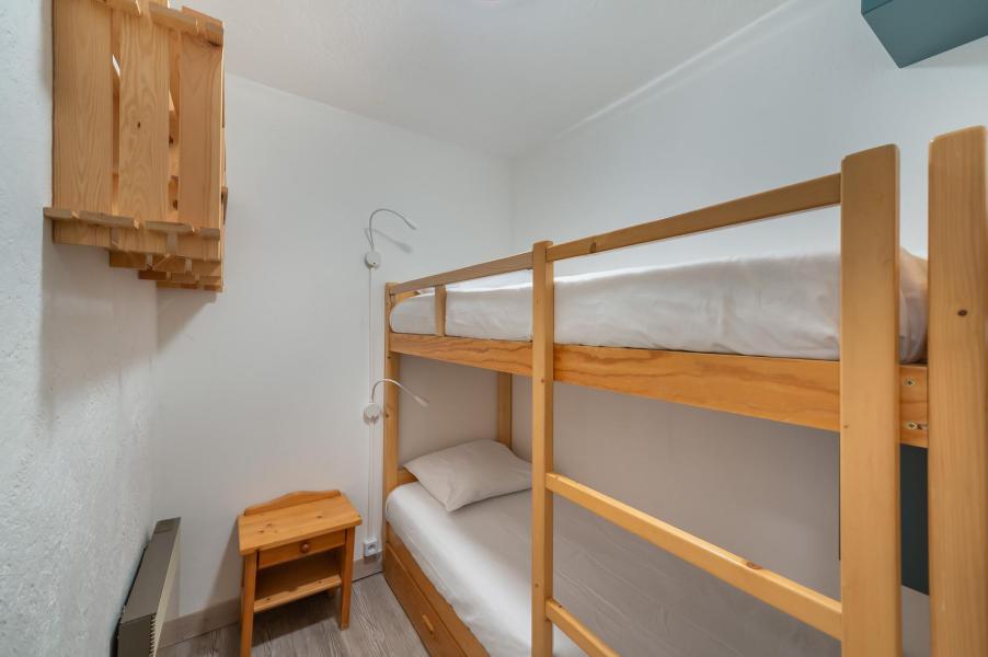 Rent in ski resort Studio sleeping corner 4 people (033) - Résidence du Ceylan - Courchevel