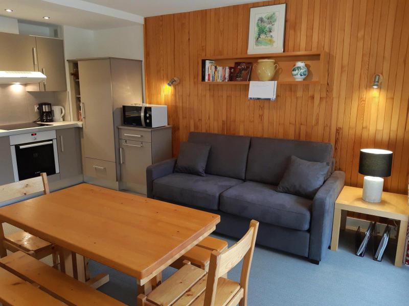 Location au ski Studio cabine 5 personnes (12) - Résidence Isard - Courchevel - Séjour