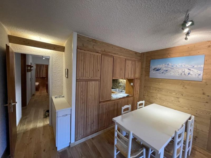 Rent in ski resort 3 room apartment 6 people (209) - Résidence Jardin Alpin - Courchevel - Living room