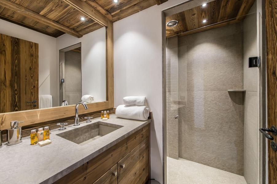 Rent in ski resort 5 room apartment 8 people (2) - Résidence les Follières - Courchevel - Shower