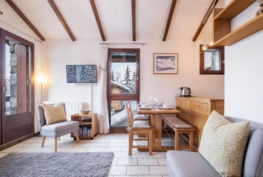 Wynajem na narty Apartament 2 pokojowy 4 osób (02) - Résidence les Primevères - Courchevel - Pokój gościnny