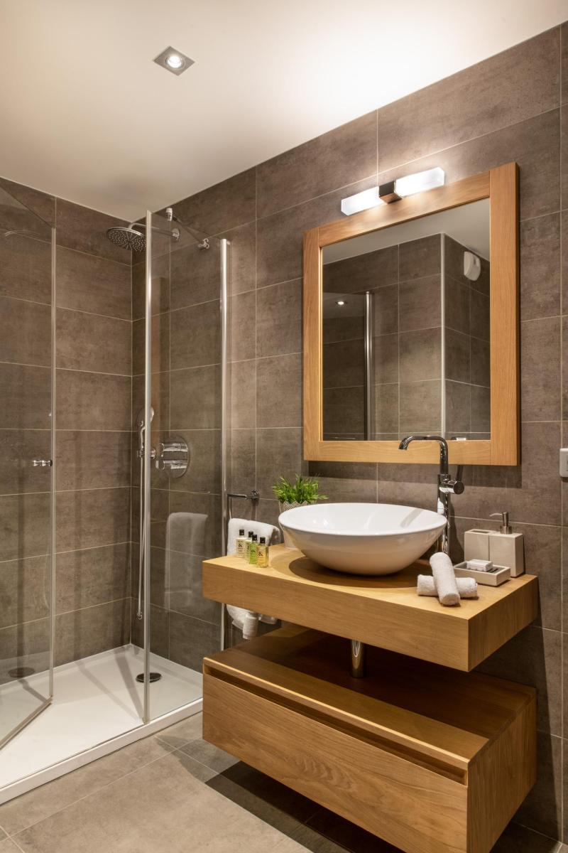 Soggiorno sugli sci Appartamento 5 stanze per 8 persone (B01) - Whistler Lodge - Courchevel - Bagno con doccia