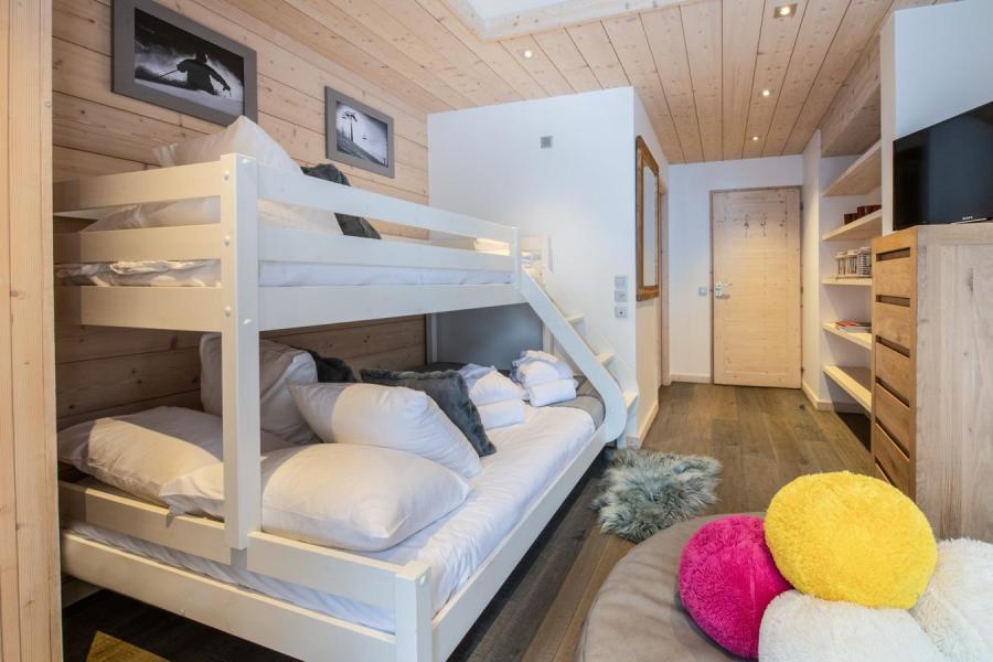 Rent in ski resort  (B13) - Whistler Lodge - Courchevel - Bedroom