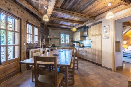 Rent in ski resort 6 room triplex chalet 10 people - ALPINUM - Courchevel - Kitchen