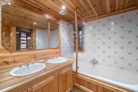 Soggiorno sugli sci Chalet 7 stanze per 12 persone - Chalet Agathe Blanche - Courchevel