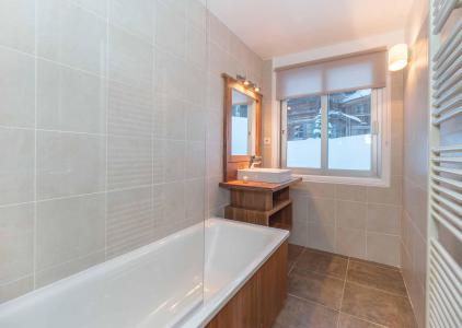 Rent in ski resort Chalet Dharkoum Kalo - Courchevel - Bathroom