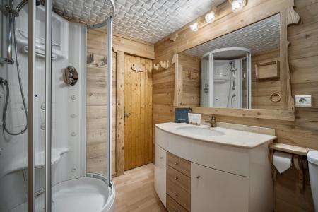 Аренда на лыжном курорте  - Chalet L'Ecureuil sur Le Toit - Courchevel