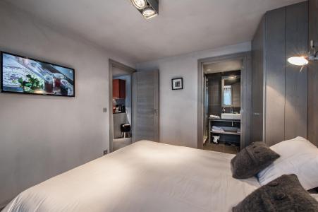 Rent in ski resort Chalet les 3 Vaches - Courchevel - Bedroom