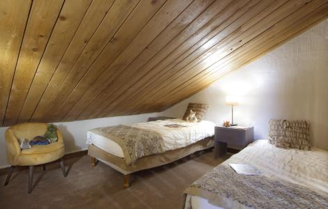 Rent in ski resort Hôtel New Solarium - Courchevel - Bedroom
