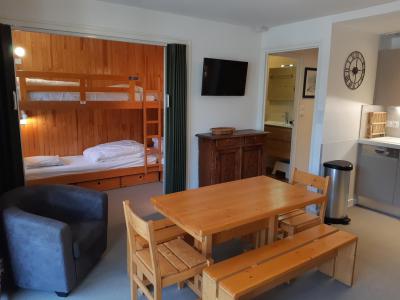 Alquiler al esquí Apartamento cabina para 5 personas (12) - La Résidence Isard - Courchevel - Mesa