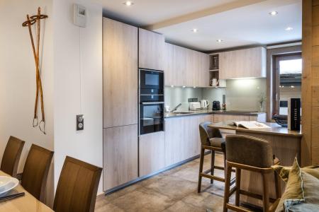 Wynajem na narty Apartament 4 pokojowy 6 osób (D14) - Mammoth Lodge - Courchevel - Pokój gościnny