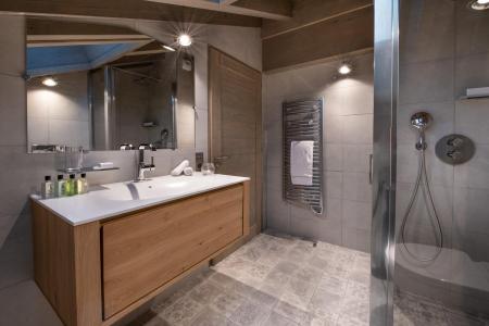 Wynajem na narty Apartament triplex 8 pokojowy  14-16 osób (D15) - Mammoth Lodge - Courchevel - Łazienka