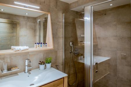 Soggiorno sugli sci Appartamento 5 stanze con cabina per 8-10 persone (D02) - Mammoth Lodge - Courchevel - Bagno con doccia