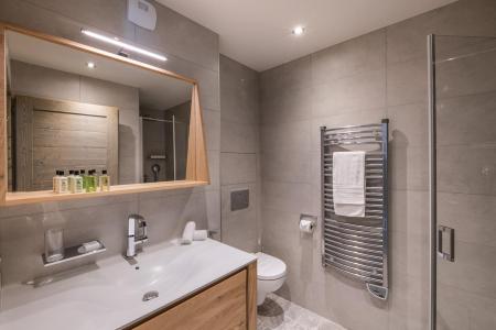 Soggiorno sugli sci Appartamento su 3 piani 8 stanze per 14-16 persone (D15) - Mammoth Lodge - Courchevel - Bagno con doccia