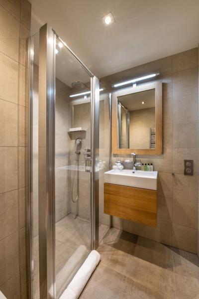 Soggiorno sugli sci Appartamento su due piani 5 stanze per 8 persone (D07) - Mammoth Lodge - Courchevel - Bagno con doccia