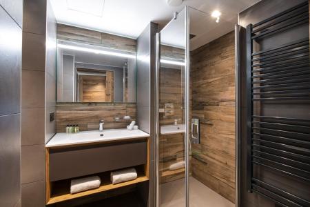 Soggiorno sugli sci Appartamento 4 stanze con cabina per 8-10 persone (Indrasan) - Manali Lodge - Courchevel - Bagno con doccia