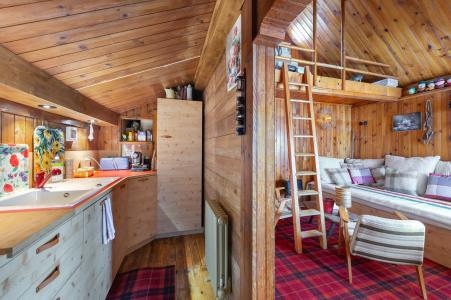 Ski verhuur Chalet 4 kamers 4 personen - Mazot les Bichettes - Courchevel - Woonkamer