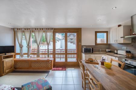 Rent in ski resort Studio cabin 5 people (RE003S) - Résidence 1650 - Courchevel - Living room