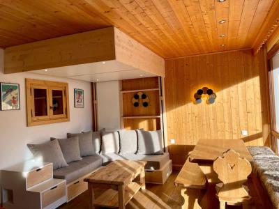 Rent in ski resort Studio cabin 6 people (5U) - Résidence 1650 - Courchevel - Living room