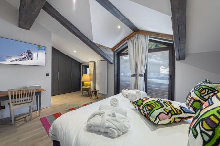 Rent in ski resort 7 room apartment 14 people (ALTAR) - Résidence Alpamayor - Courchevel - Bedroom