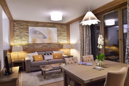 Rent in ski resort 2 room apartment 4 people (111) - Résidence Carré Blanc - Courchevel - Living room
