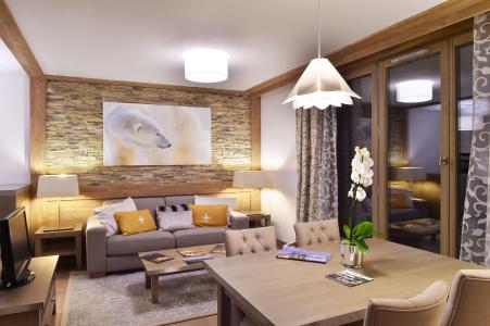 Rent in ski resort 2 room apartment 4 people (111) - Résidence Carré Blanc - Courchevel - Living room