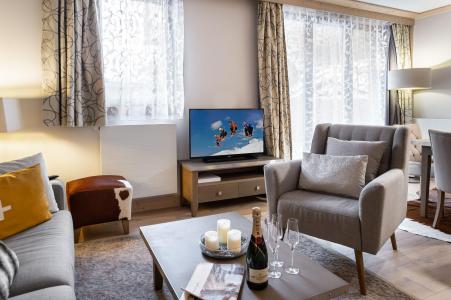 Rent in ski resort 3 room apartment 4 people (112) - Résidence Carré Blanc - Courchevel - Bedroom