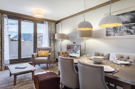 Rent in ski resort 3 room apartment 4 people (371) - Résidence Carré Blanc - Courchevel - Living room
