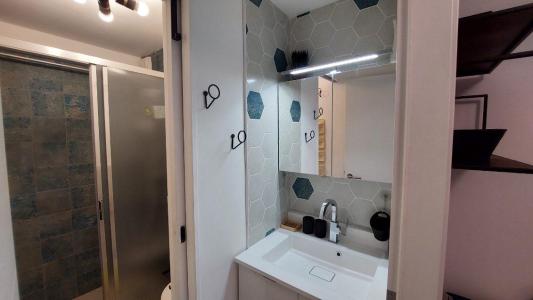 Rent in ski resort Studio 2 people (116) - Résidence Croix des Verdons - Courchevel - Shower room