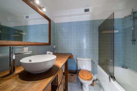 Rent in ski resort 2 room apartment 5 people (B112) - Résidence Domaine de  l'Ariondaz - Courchevel - Bathroom