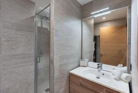 Alquiler al esquí Apartamento 3 piezas para 6 personas (H211) - Résidence Domaine de  l'Ariondaz - Courchevel - Cuarto de ducha