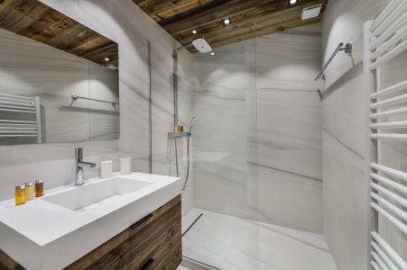 Soggiorno sugli sci Appartamento 4 stanze per 6 persone (310B) - Résidence Domaine du Jardin Alpin - Courchevel - Bagno con doccia