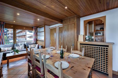 Rent in ski resort 3 room apartment 4 people (417) - Résidence Forêt du Praz - Courchevel - Table