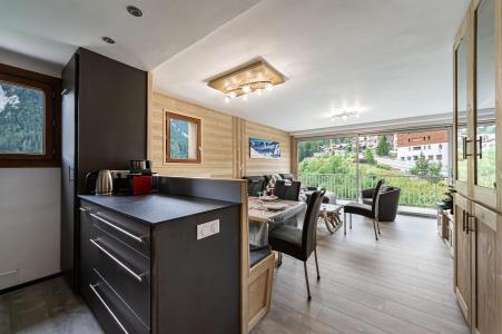 Location au ski Appartement 3 pièces 7 personnes (401) - Résidence Le Doron - Courchevel - Cuisine