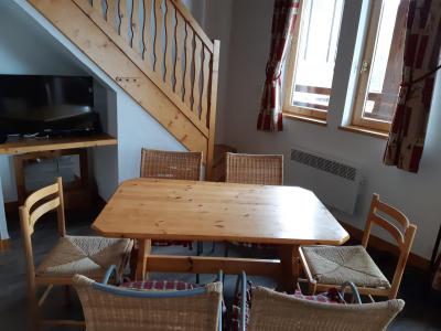 Skiverleih Wohnung 2 Mezzanine Zimmer 2 Leute (501) - Résidence les Cîmes Blanches - Courchevel - Wohnzimmer