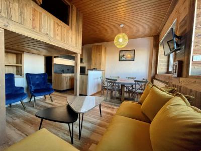 Rent in ski resort Studio mezzanine 4 people - Résidence Porte de Courchevel - Courchevel - Living room
