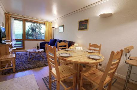 Location au ski Appartement 2 pièces 4 personnes (11) - Résidence Trois Vallées - Courchevel - Table