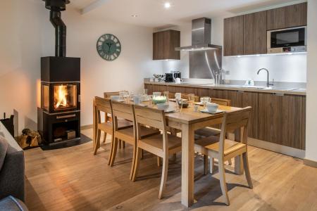 Ski verhuur Appartement 4 kabine kamers 6-8 personen (B05) - Whistler Lodge - Courchevel - Tafel