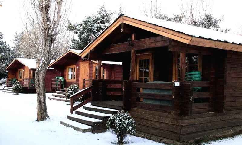 Vacances en montagne Camping Les Jardins d'Estavar - Estavar - Extérieur hiver