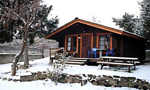 Vacances en montagne Camping Les Jardins d'Estavar - Estavar - Extérieur hiver