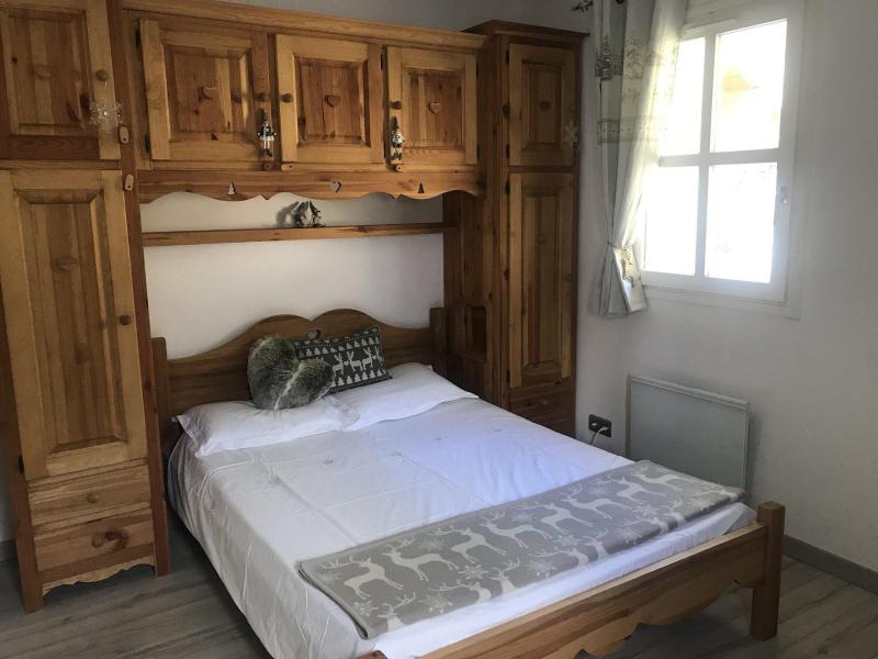 Rent in ski resort 2 room apartment sleeping corner 6 people (5C3) - Résidence Châteaux de Crans - Flaine - Bedroom