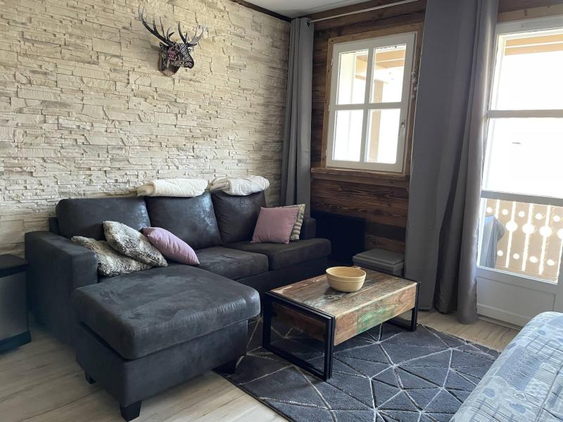 Rent in ski resort 2 room apartment sleeping corner 6 people (5C3) - Résidence Châteaux de Crans - Flaine - Living room