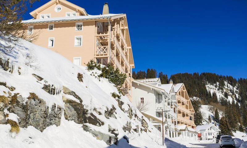 Wynajem na narty Résidence les Châteaux de Crans - MH - Flaine - Zima na zewnątrz